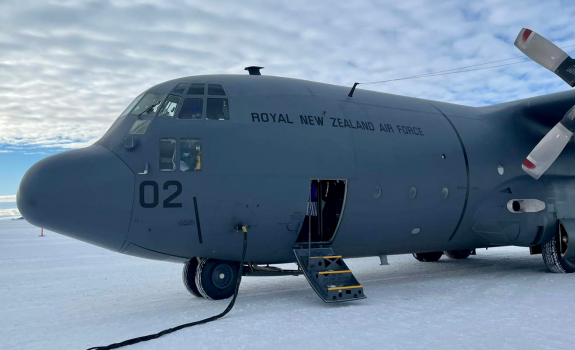 NZDF Summer Season in Antarctica Proves Busy Times for Air Movements Personnel