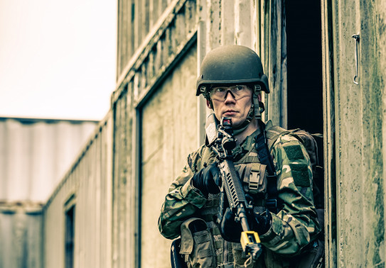 Private Tim Berry takes part in security and stability operations training  with at 5/7 Battalion, Royal New Zealand Infantry Regiment.