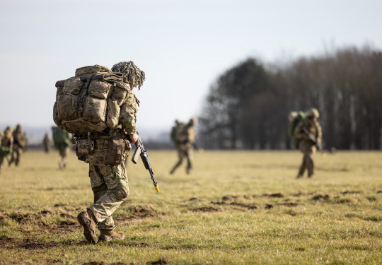 NZDF personnel deliver infantry training in the UK to Armed Forces of Ukraine trainees. Photo credit: Australian Defence Force.