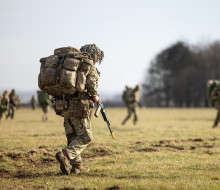 NZDF personnel deliver infantry training in the UK to Armed Forces of Ukraine trainees. Photo credit: Australian Defence Force.