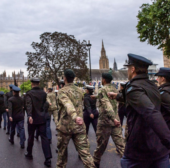 The NZDF contingent takes part in the Queen’s Platinum Jubilee Pageant rehearsal through the early morning London streets