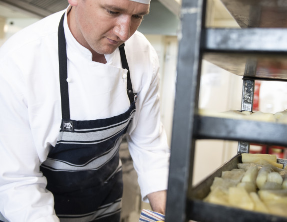 New Zealand Army Chef prepares a Sunday roast