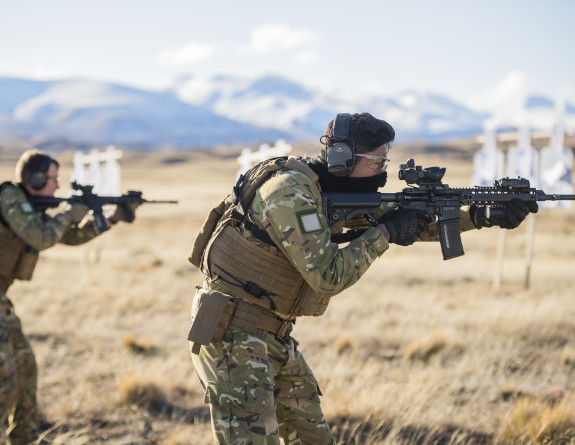 Soldiers fire weapons in the Tekapo Military Training area 