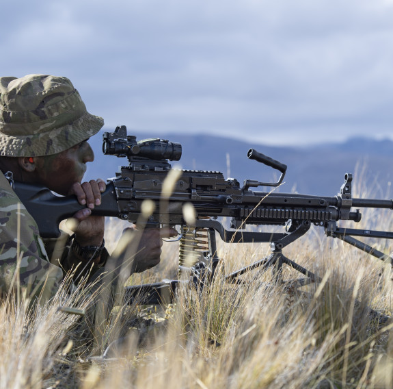 During Exercise Alpha Kōura, soldiers utilising a number of weapon systems such as the MARS-L rifle, the Glock G17, M203 grenade launcher and the Mag58 general purpose machine gun. 