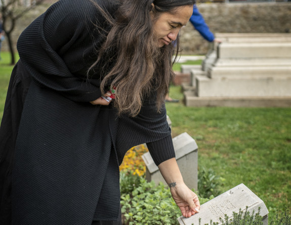 A moving ceremony was held at Chanak Consular Cemetery, to honour members of the Canterbury Mounted Rifles who passed away from influenza in 1918.