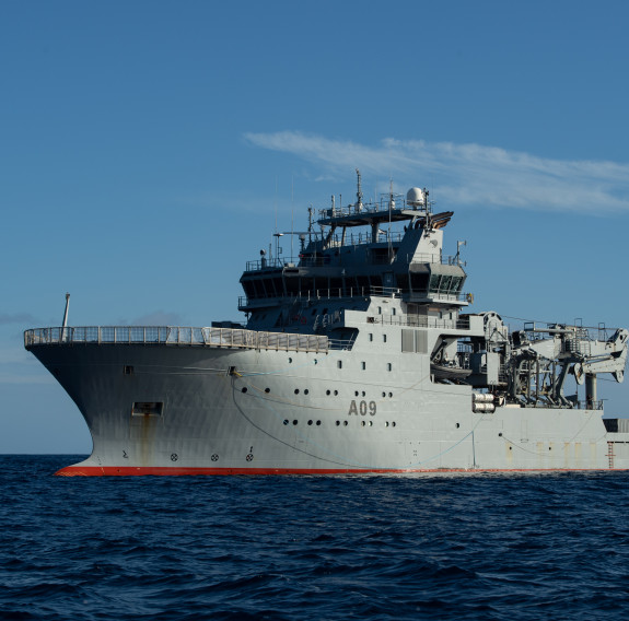 HMNZS Manawanui in the waters of Tuvalu.