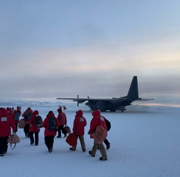 A C-130H (NZ) Hercules flew to Antarctica on Monday for a medical evacuation of a patient from NSF McMurdo Station to Christchurch, and to transport passengers back from Antarctica