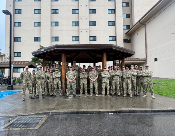 MAJGEN Krushka with NZDF personnel deployed to the Korean Peninsula