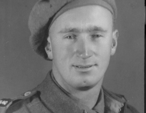 Black and white photo of a soldier.