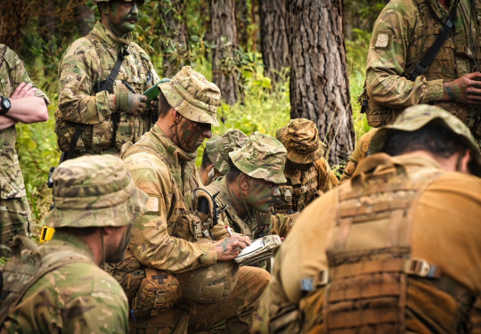 NZ Army personnel receive instructions during Exercise Tagata’toa in New Caledonia. Credit: French Armed Forces New Caledonia (FANC).