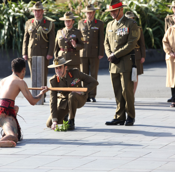 Australian Chief of Army Lieutenant General Simon Stuart receiving a formal welcome at Pukeahu National War Memorial Park in Wellington and placing a wreath at the Tomb of the Unknown Warrior with New Zealand Chief of Army Major General John Boswell.   