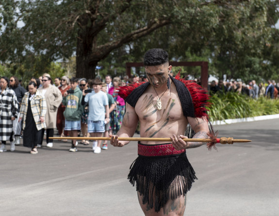 Serving and former New Zealand Army personnel, family and friends gathered at Linton Military Camp in Palmerston North for the unveiling of the 1st Battalion, Royal New Zealand Infantry Regiment (1RNZIR) memorial wall