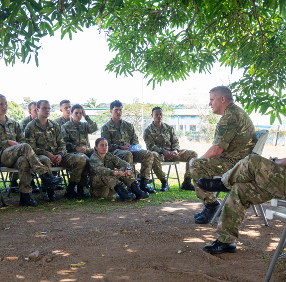 Major General John Boswell spends time with Officer Cadets at Delta Company