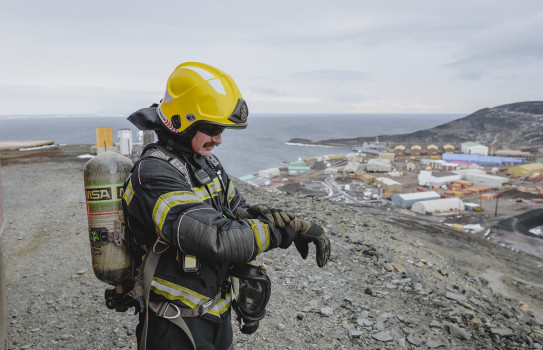 Sapper Nathan Laurie fully kitted up and on duty at McMurdo Station.