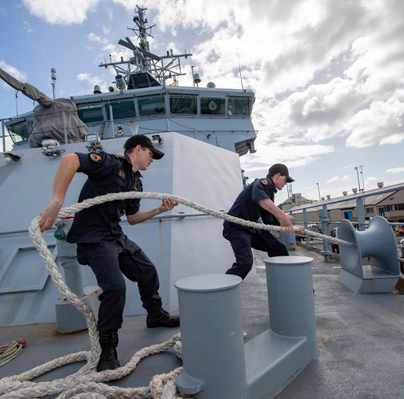 HMNZS Wellington prepare to depart Suva ahead of patrols as part of Operation Island Chief