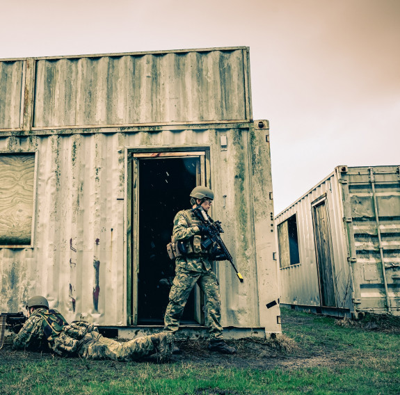 Private Tim Berry takes part in security and stability operations training with at 5/7 Battalion, Royal New Zealand Infantry Regiment.