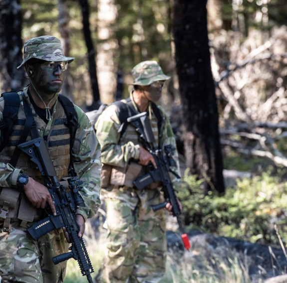 Aircraftman Talamahina taking part in Exercise He Taua at Dip Flat in Marlborough